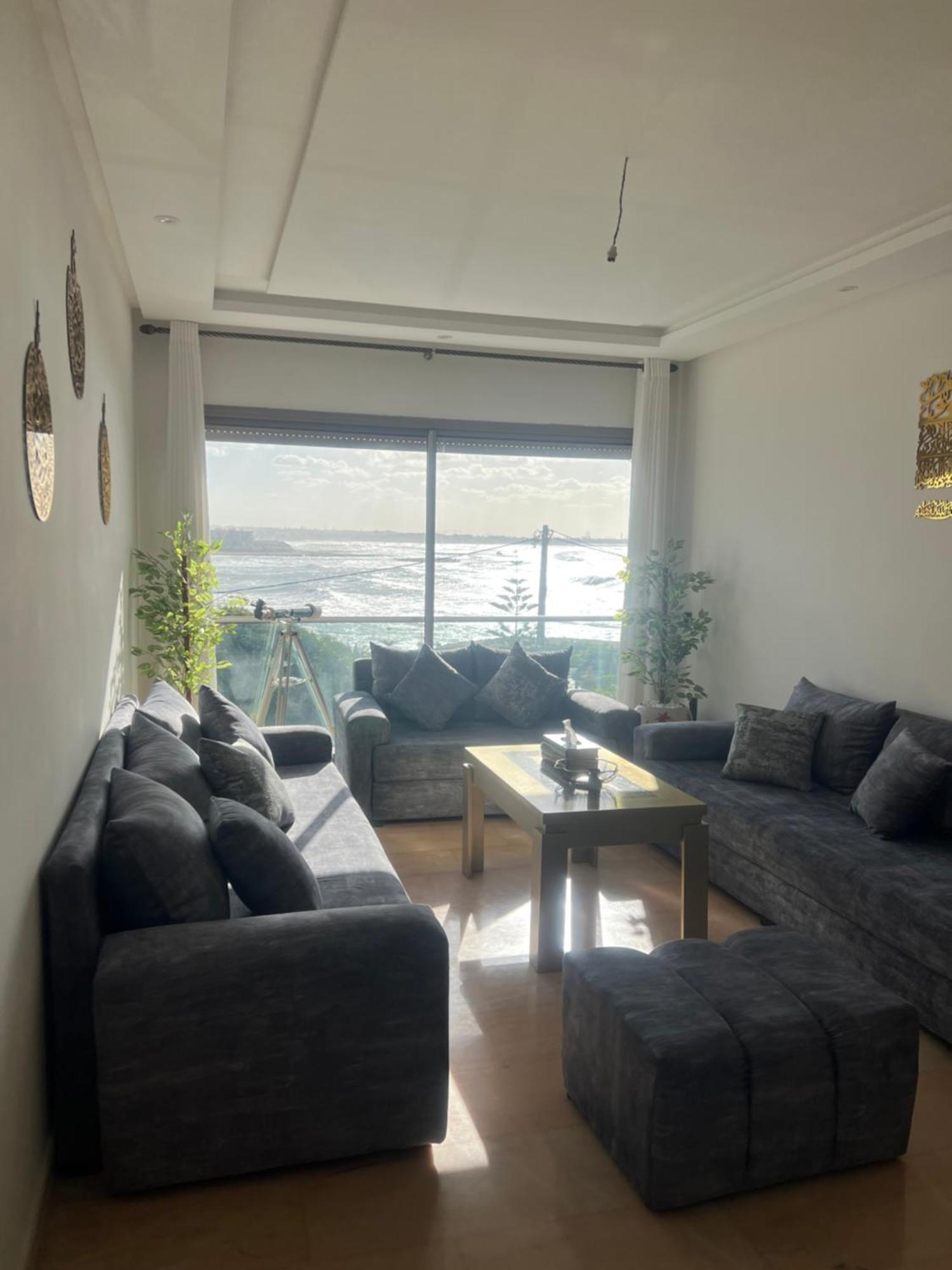 Luxurious - Sea View Apartment
