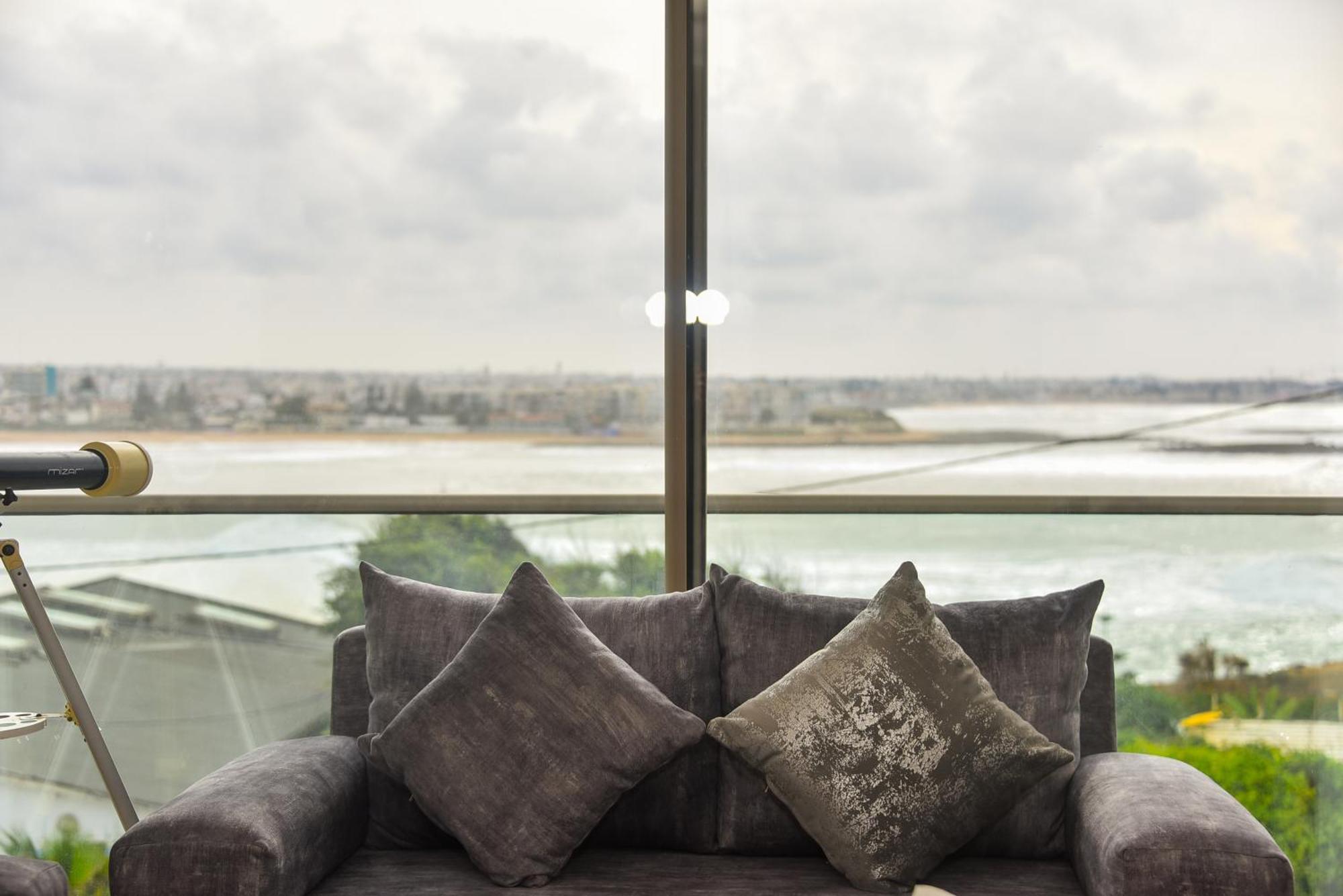 Luxurious - Sea View Apartment Pont Blondin